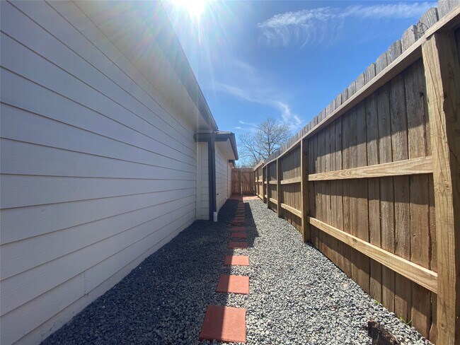 Photo - 4963 Culmore Dr