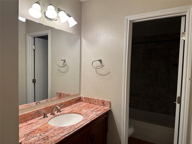 Photo - 2717 Meadow Park Dr