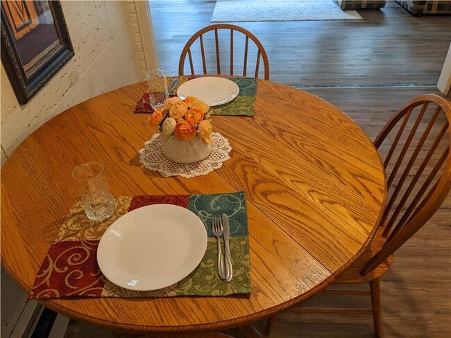 Photo - 1458 Crittenden Rd