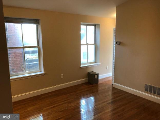 Photo - 1906 Fairmount Ave