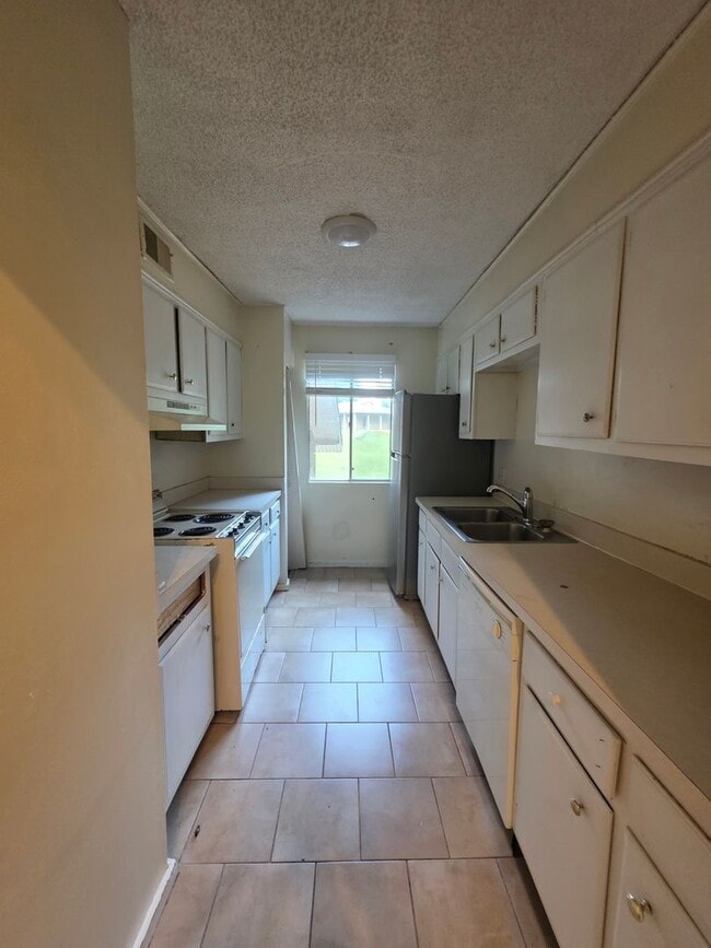 Photo - 1208 Bush River Rd