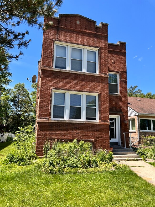 Building Photo - 3622 Rosemear Ave Unit 2