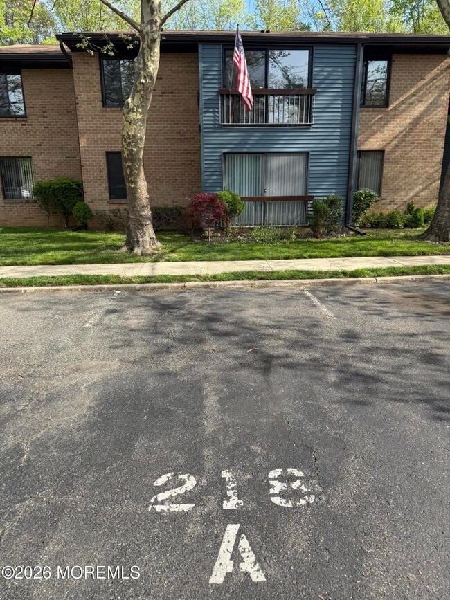 Photo - 218 Medford Ct