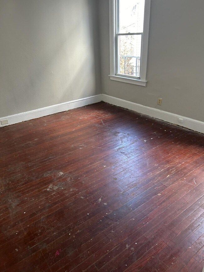 Photo - 103 Sheffield Ave Unit 2