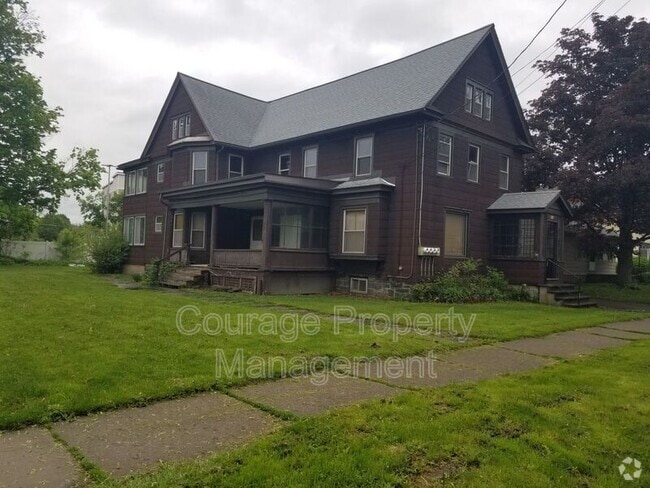 Building Photo - 661 Park Pl Unit Apt B