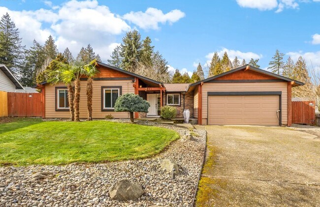 Photo - Stunning 3 Bed SFH on Cul-De-Sac, wonderfu...