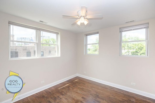 Photo - 649 W Deming Pl Unit 649-3F