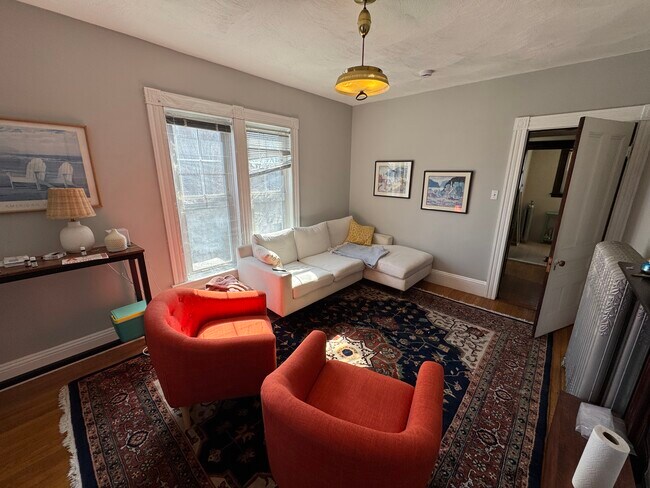 Photo - 211 Holland St Unit 2