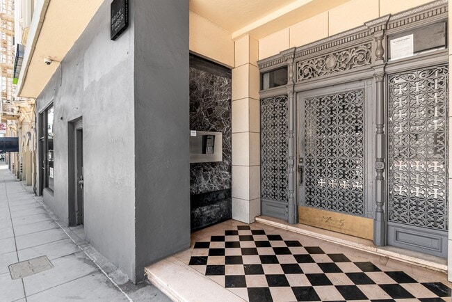 Photo - 1755 Van Ness Avenue