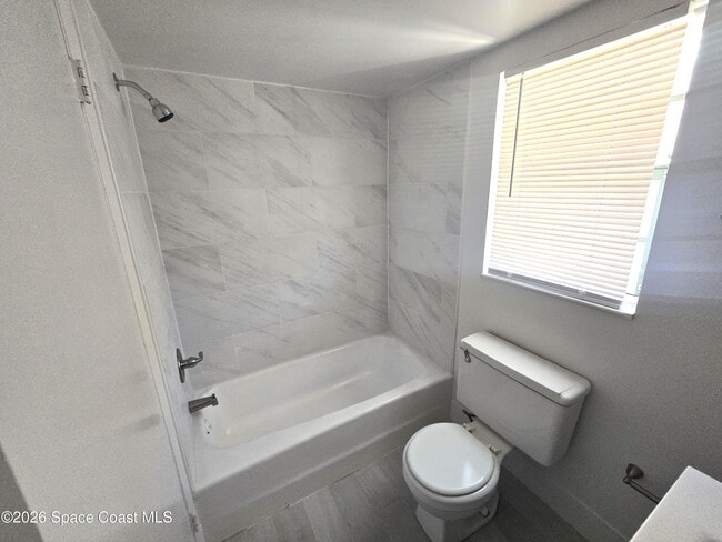 Photo - 400 Johnson Ave Unit 3