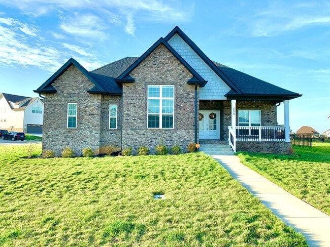 Building Photo - 585 Dexter Dr