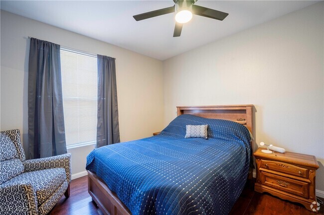 Building Photo - 231 W Horizon Ridge Pkwy Unit 811 Rental