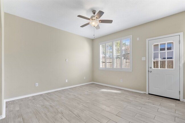 Photo - 25211 Bentley Glen Ln