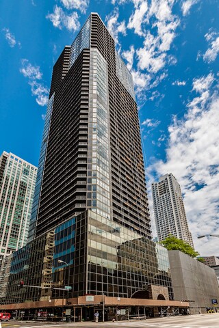 Photo - 10 E Ontario St Unidad 4107 Rental
