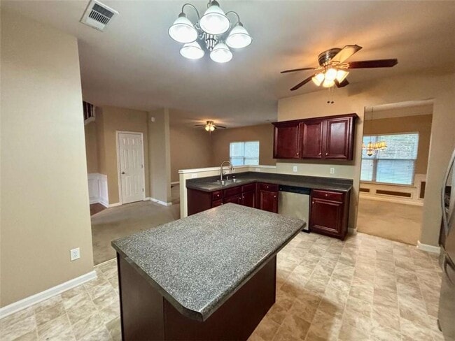 Photo - 345 Blackwood Ln