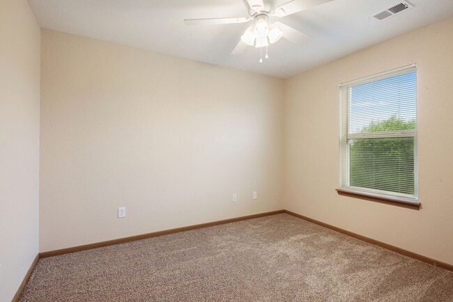 Photo - 3 bdrm 2 bath - Grain Valley