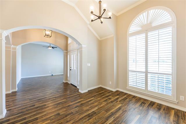 Photo - 3015 Oak Dr