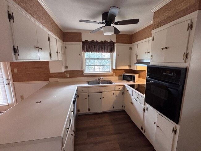 Photo - Nice 3 Bedroom 2 bath home!