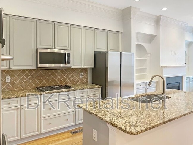 Photo - 2838 Crescent Park Ln