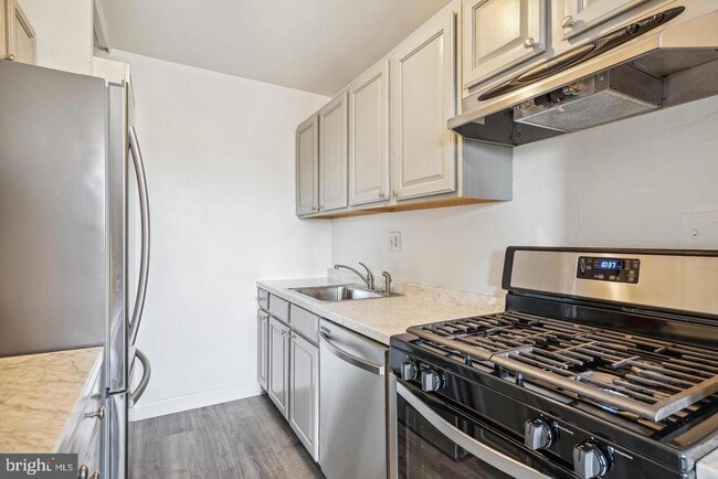 Photo - 1300 S Arlington Ridge Rd Unit 705