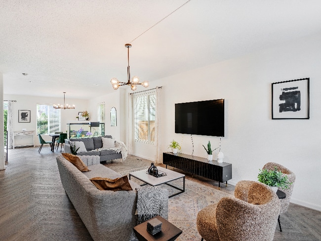 Photo - 17115 NE 13th Pl