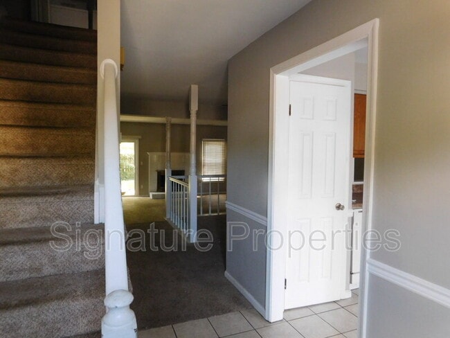 Photo - 5557 Old Guard Crescent