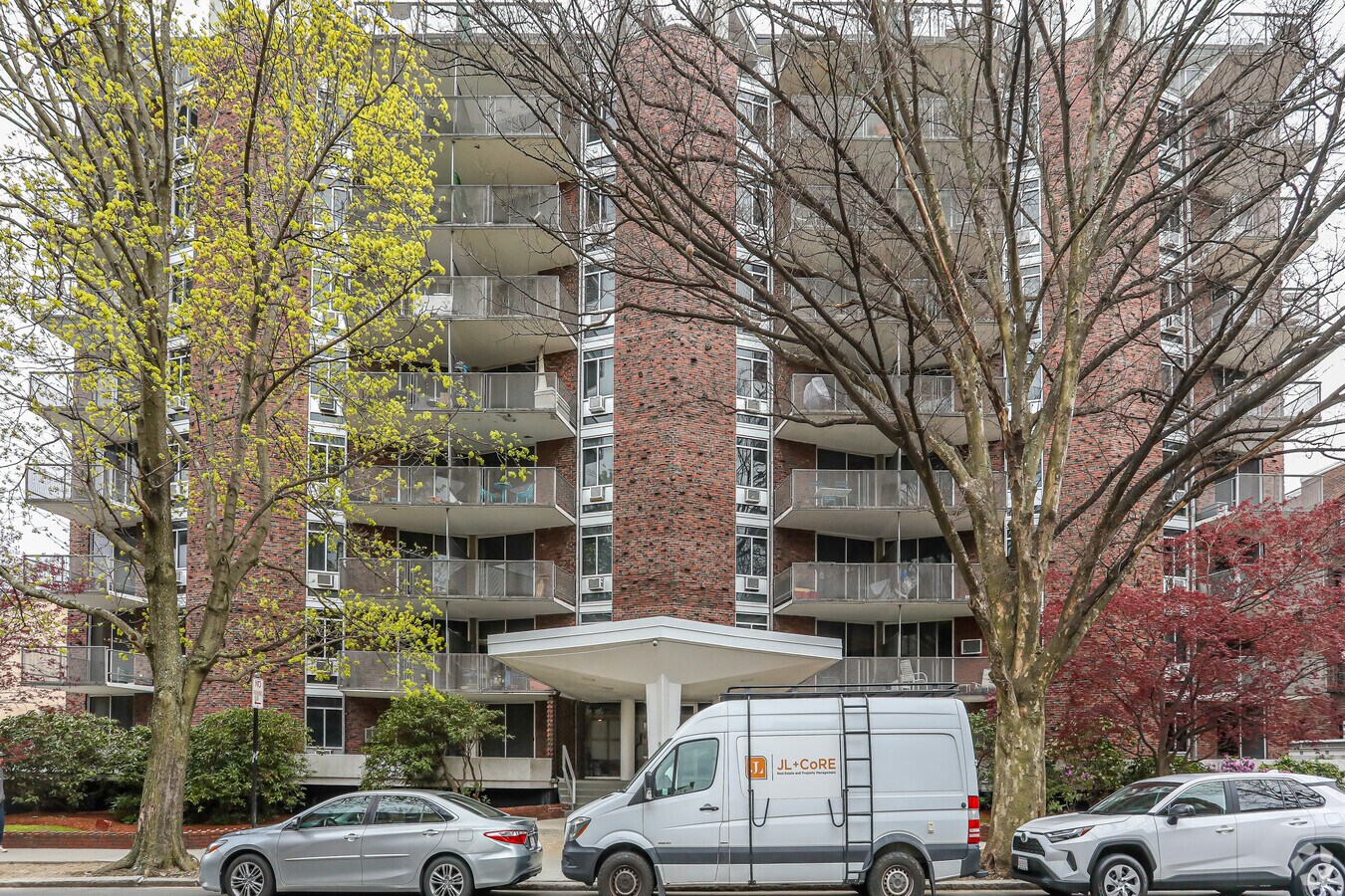 19 Winchester St alt - Winchester House Condominiums