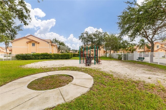 Photo - 2420 SW 87th Way