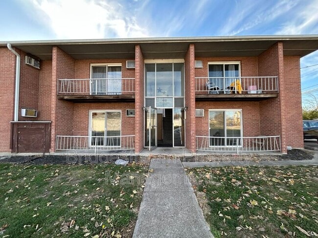 Building Photo - 411 Baltimore St