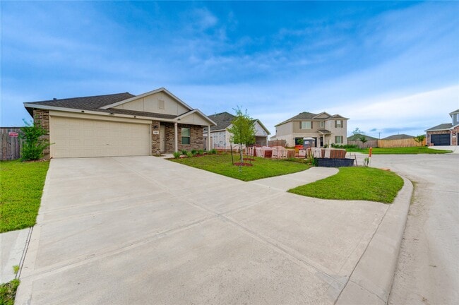 Photo - 3110 Spanish Oak Ln