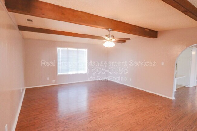 Photo - 6570 Oxen Rd