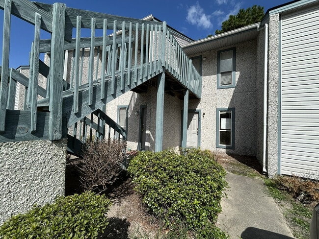 Building Photo - Apartment For Rent Unit 71