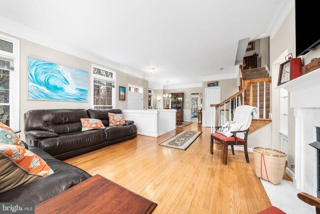 Photo - 4620 Knight Pl