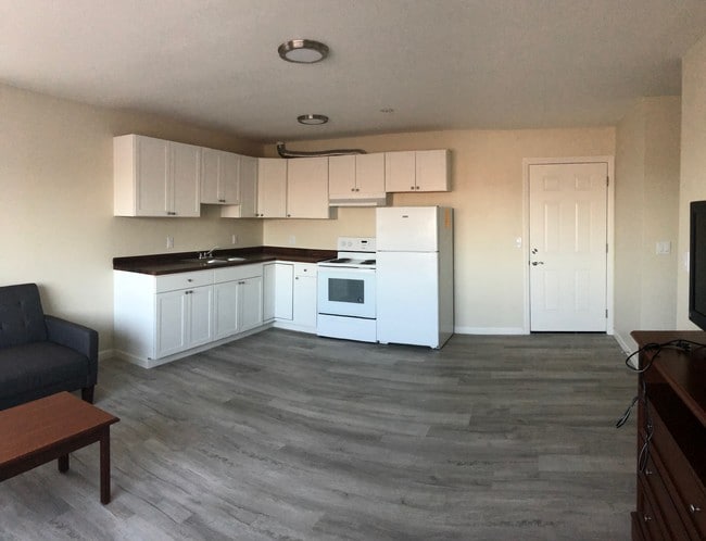 Photo - Sutter Street Apartments (08/24)