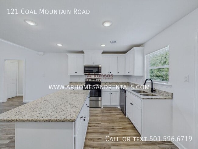 Photo - 209 Round Mountain Rd