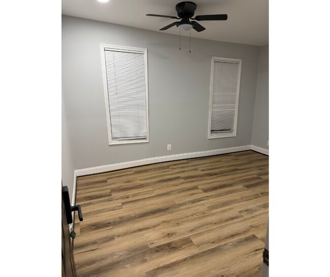 Photo - 3113 Presbury St Unit 2C AVAILABLE W/PRIV BATH $800