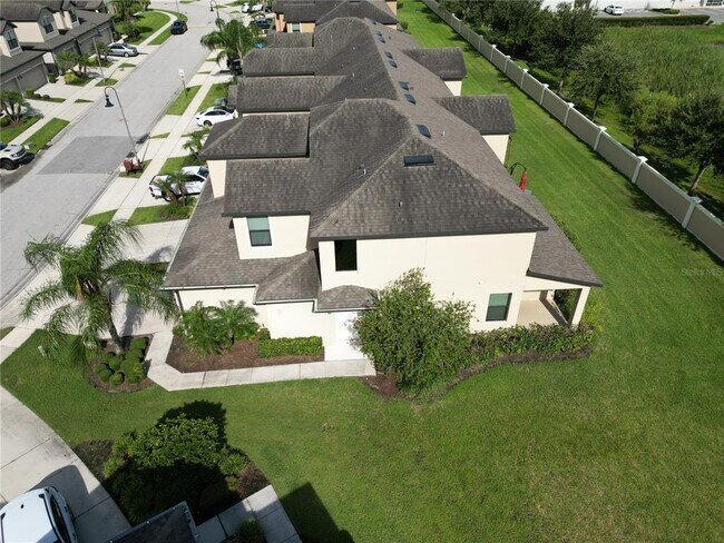 2400 Seven Oaks Dr