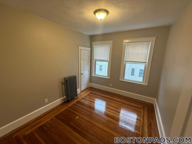 Photo - 62 Fayston St Unit 2