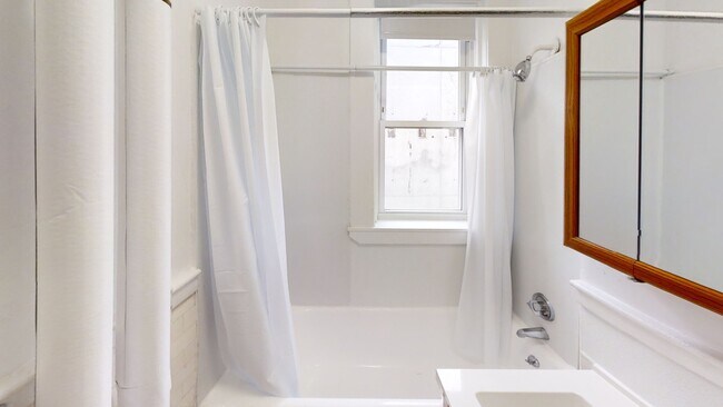 Photo - 1161 Boylston St