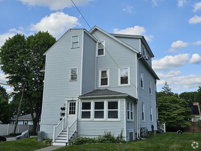 Building Photo - 15 Steele St Unit 1 Rental