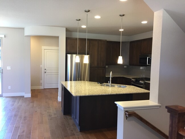 Photo - 5160 Yosemite Way