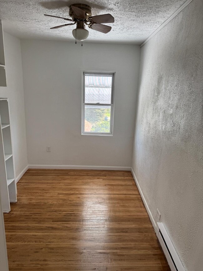 Photo - 807 Hazlett Ave