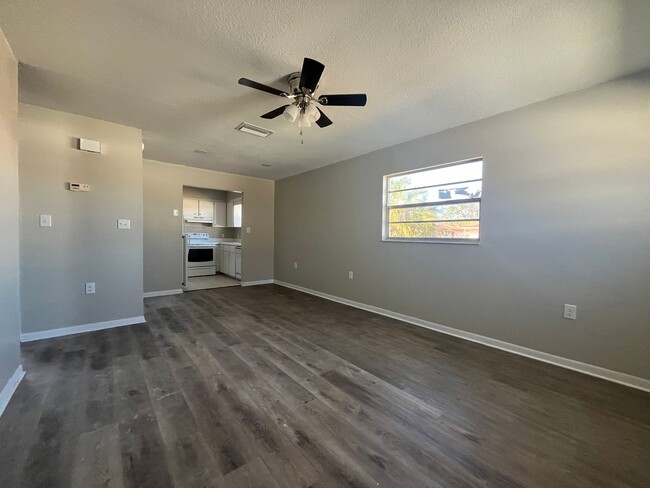 Photo - 2 bed/ 1 bath duplex