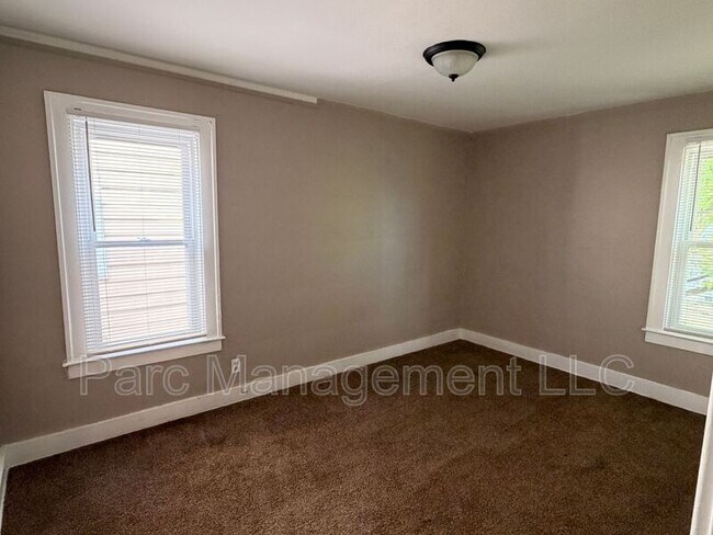Photo - 16730 Woodingham Dr Unit Upper