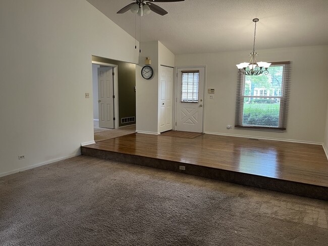 Photo - 821 Brentwood Dr