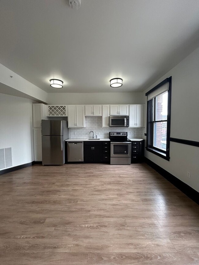 Photo - Sleek Downtown Living with a Modern Edge Unit #202