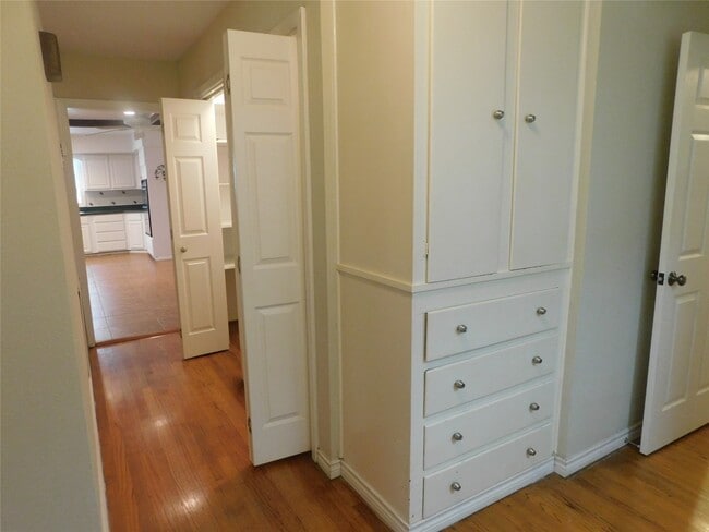 Photo - 2317 Dorrington St