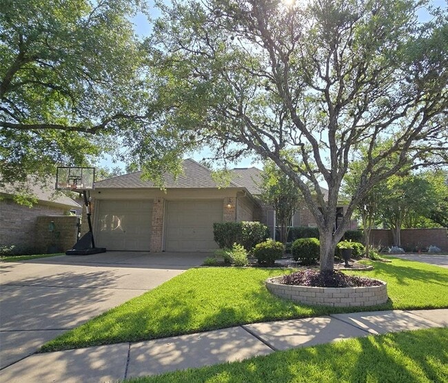 Photo - 1923 Auburn Trail Casa