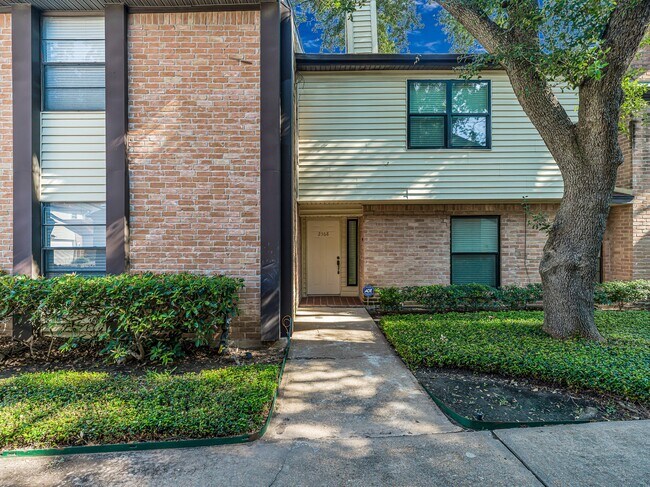 Photo - 2568 Bering Dr
