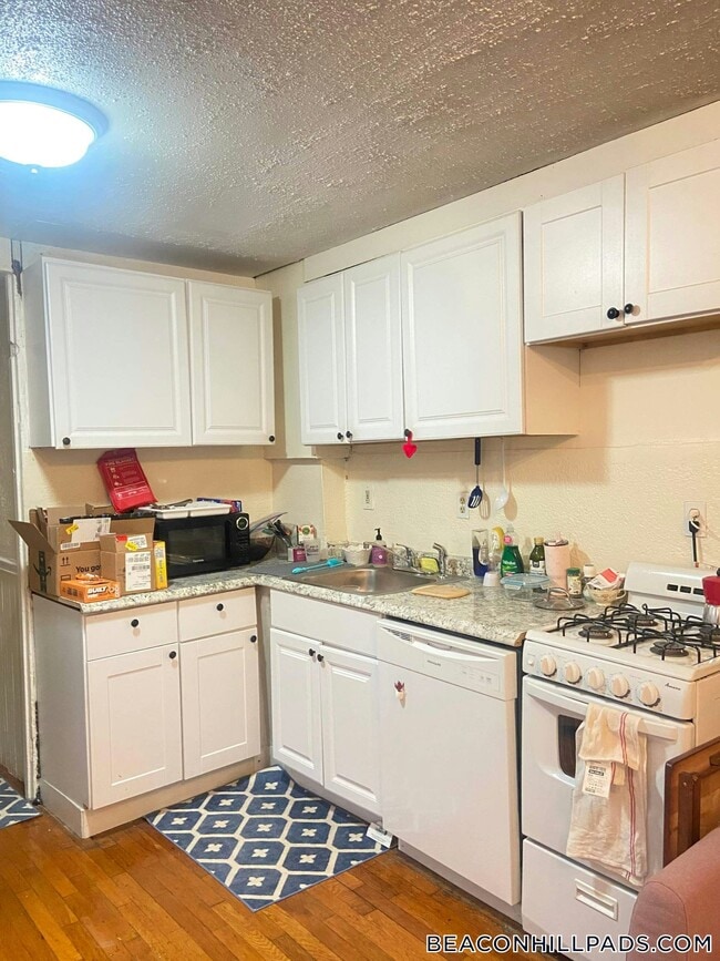 Photo - 72 Revere St Unit 2R